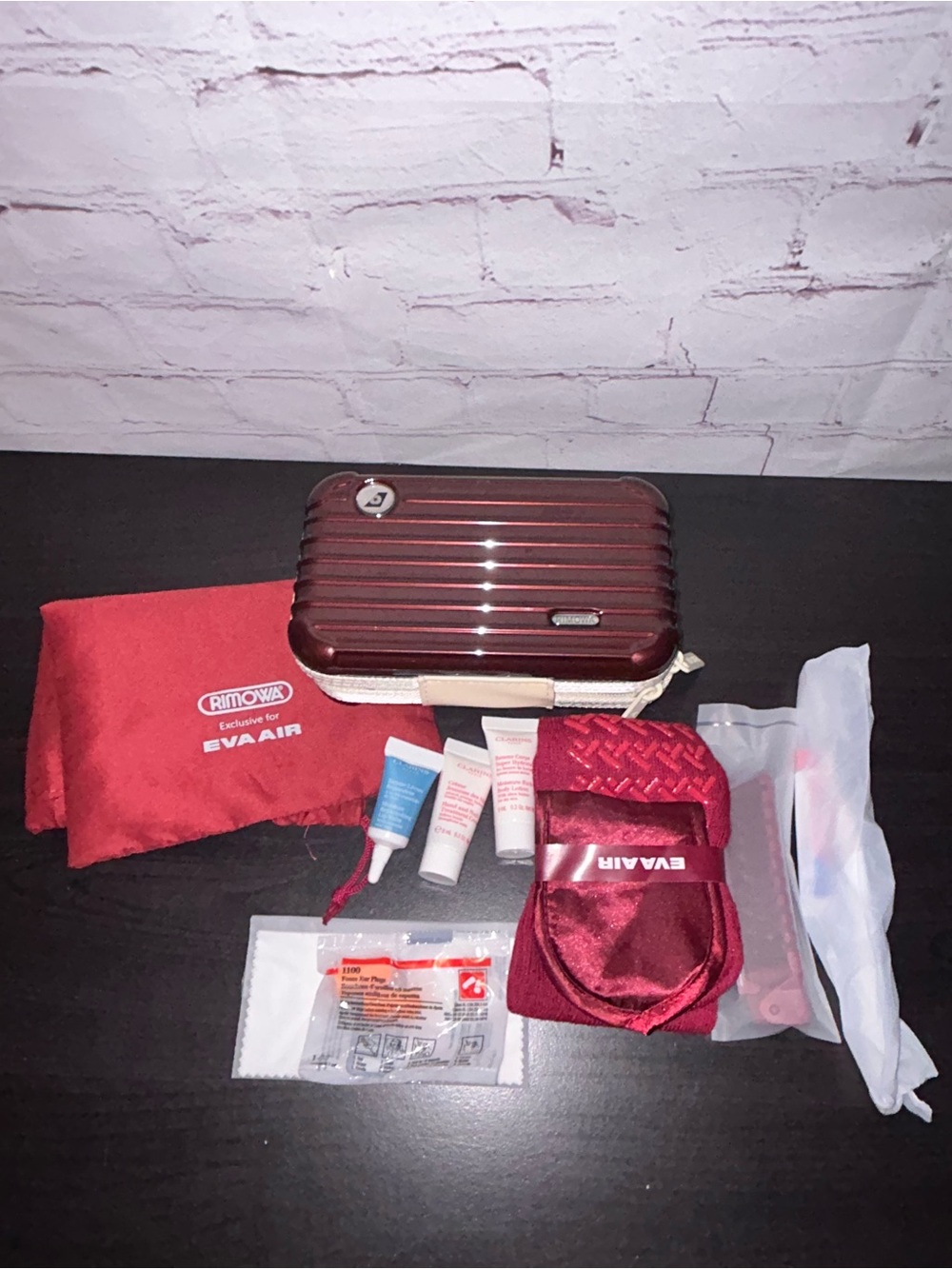 RIMOWA for EVA AIR travel kit NEW